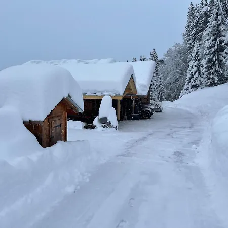Les Rottes, Bas Ferme Proche Morillon Samoens Avec Holiday home