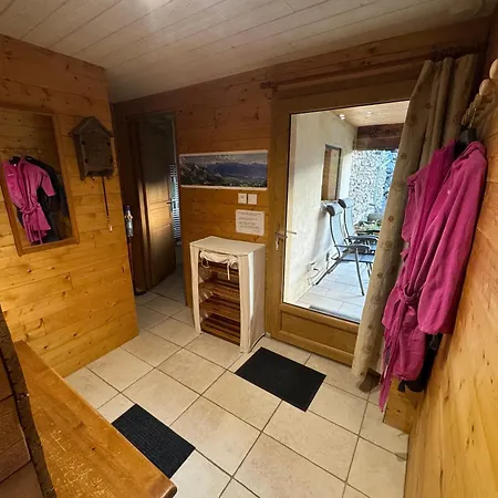 Les Rottes, Bas Ferme Proche Morillon Samoens Avec *